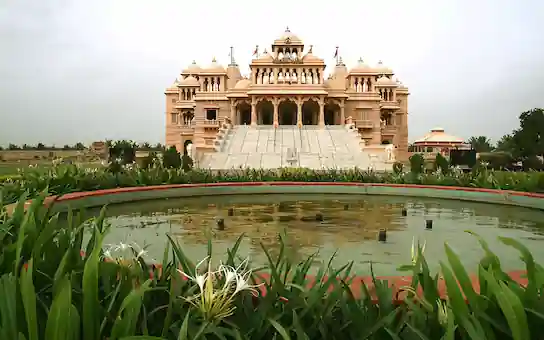 Dwarka Somnath Tour Package From Delhi