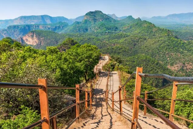 Pachmarhi Family Tour Package