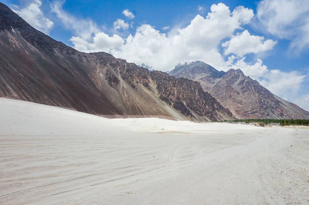 Nubra-sand-dunes